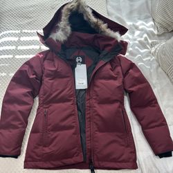 Canada Goose Chelsea Parka Color Bordeaux Ladies XS