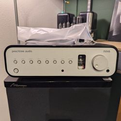 Peachtree Audio Nova Integrated Amplifier + Remote & Power Cable