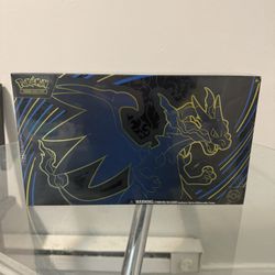 Pokémon TCG: Phantasmal Flames Ultra Premium Collection