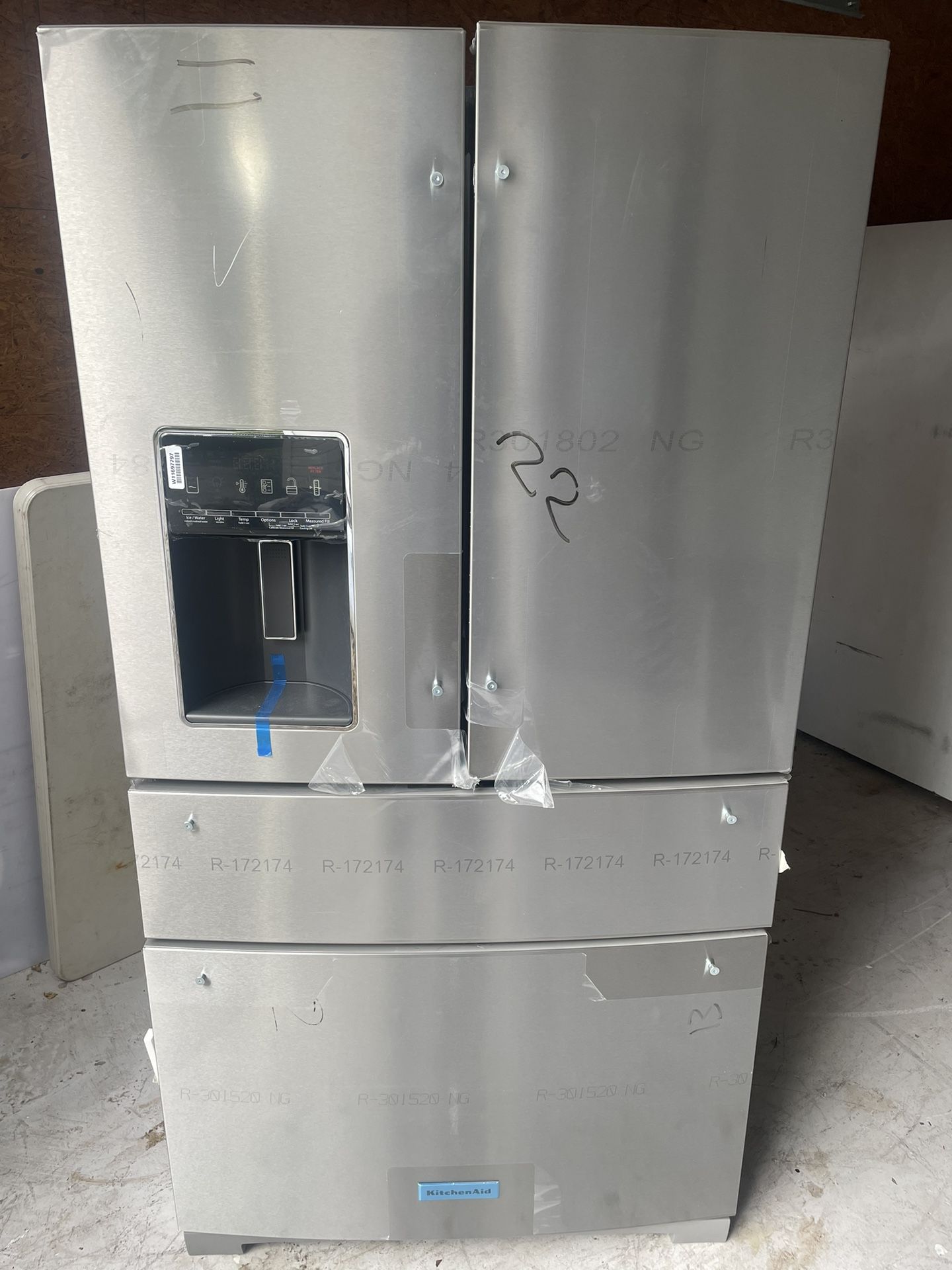 Refrigerator