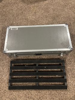 Pedaltrain pedal board