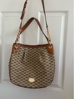 Mk Handbag and crossbody