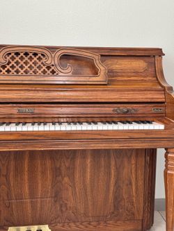 Artist Console Kimball Piano