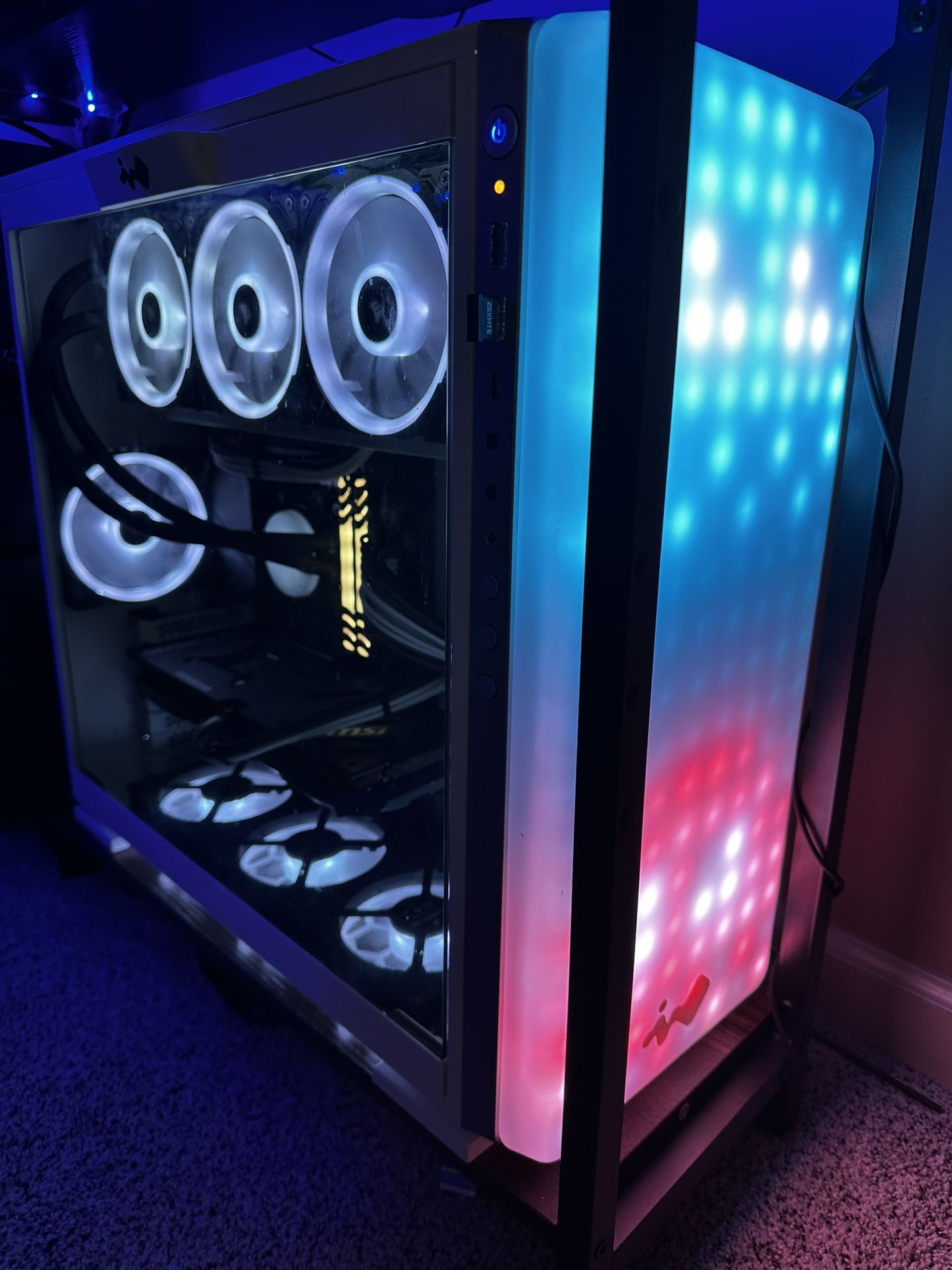Inwin 307 Pc Case (none Of The Pc Parts Are Included Just the Case)