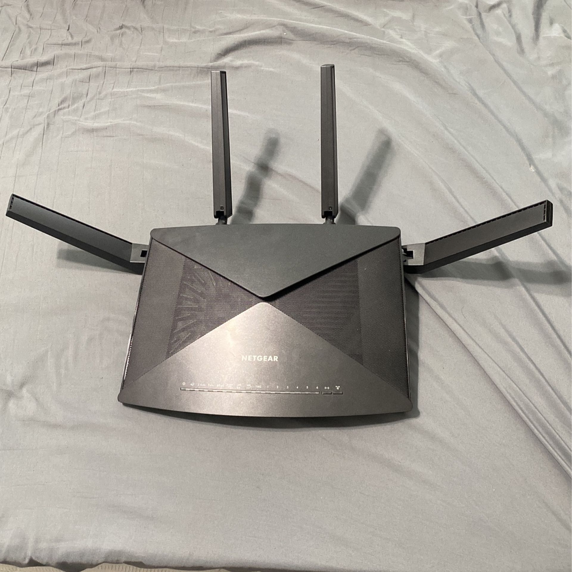 R9000 Nighthawk X10 Router