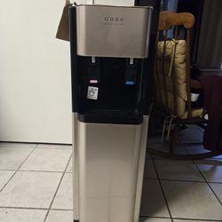 Water Dispenser 