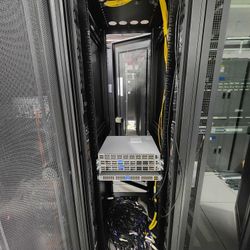 Arista DCS-7050QX-32S-R