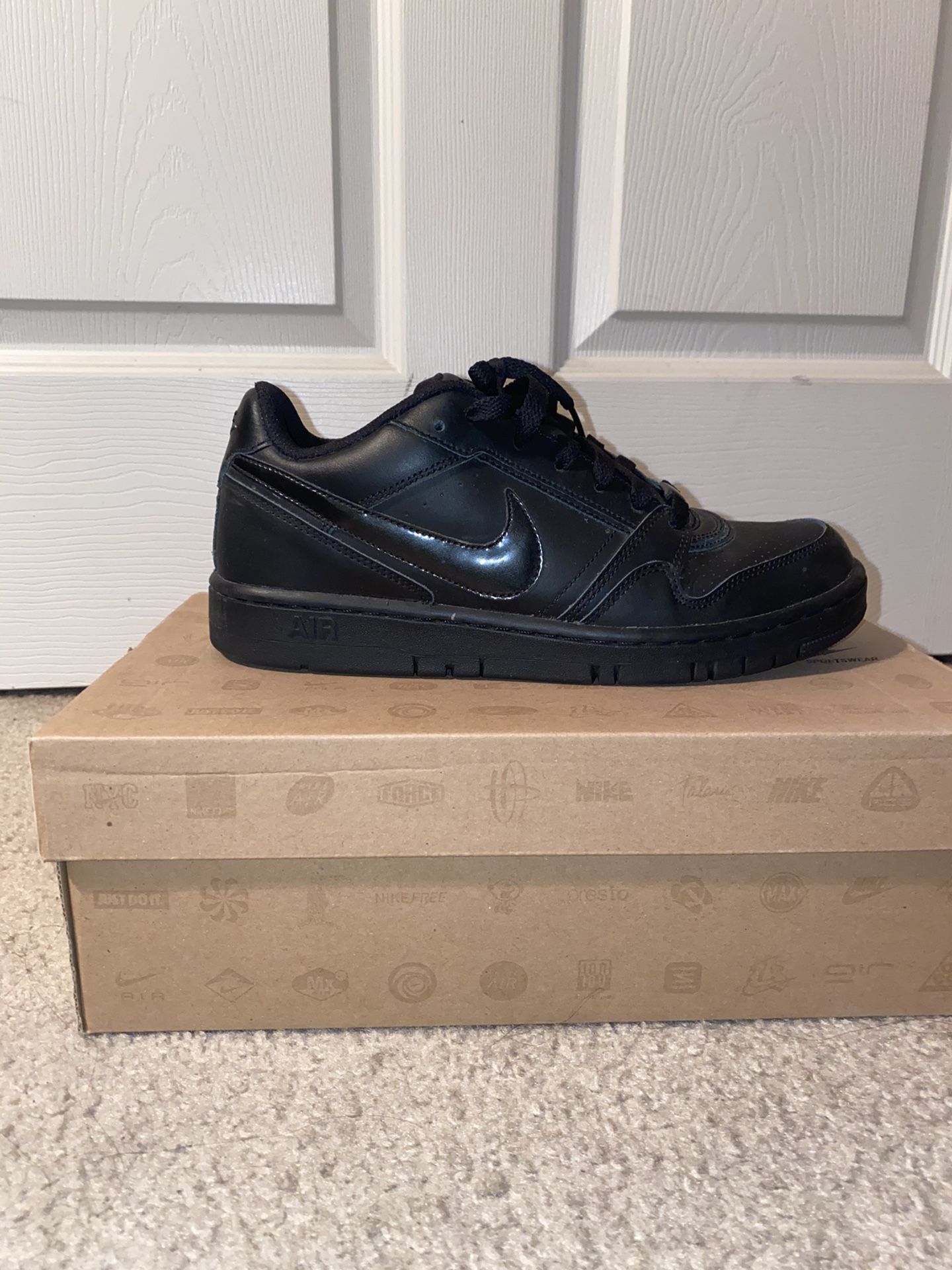 Nike Air Force
