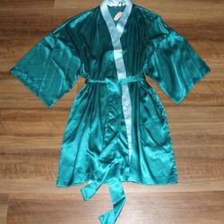 NEW with TAGS Victoria's Secret Size OS  Aqua Turquoise Satin Wrap Robe