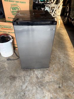 Arctic King Mini Freezer