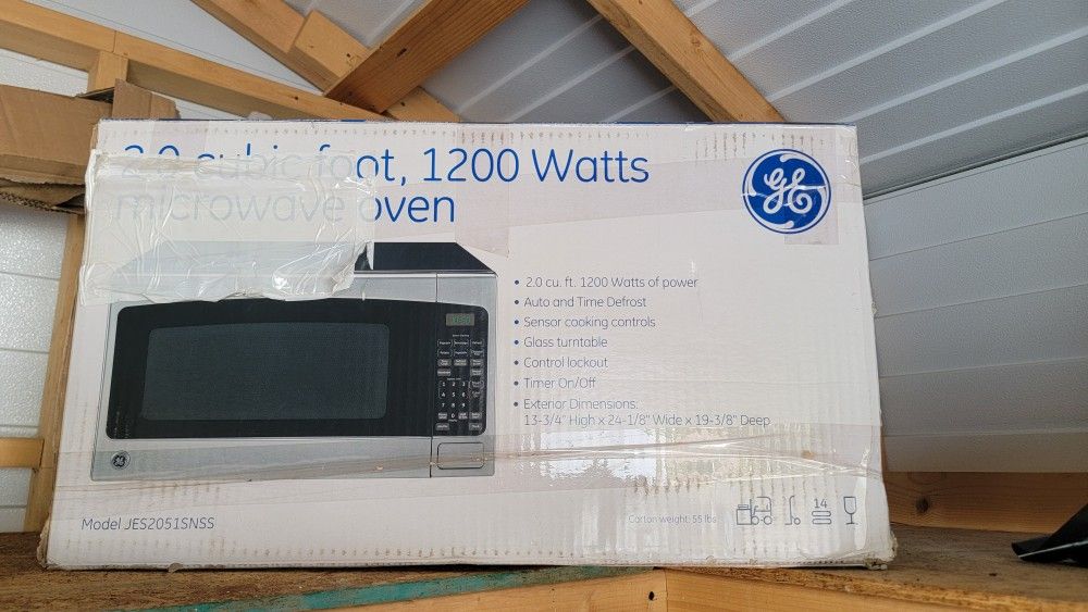 New Microwave -in Box - Stainless & Black