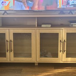 Tv stand