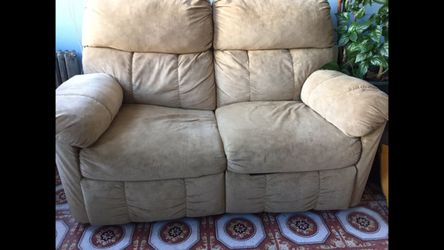 Recliner couch two seats