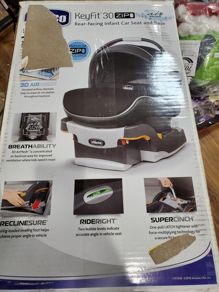 Chicco KeyFit 30 Zip Air Infant Car Seat in Q Collection for Sale in Las  Vegas, NV OfferUp
