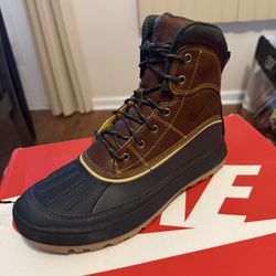 Nike ACG Boots (Mens) Size 8.5
