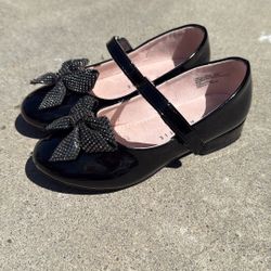 Girls Black Shiny Dress Shoe Size 11