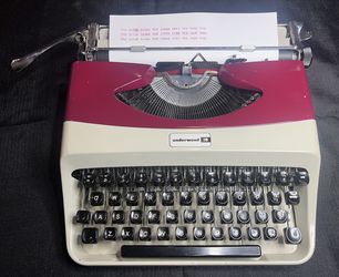 Underwood 18 Typewriter