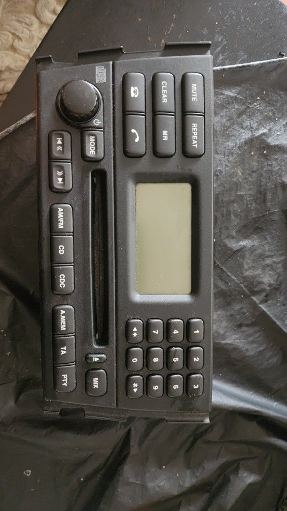 2003 jaguar s type stock stereo