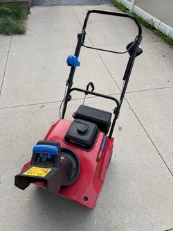 Toro power Clear model 821 snowthrower