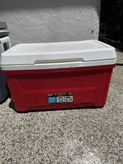 Igloo Cooler W/ Handles