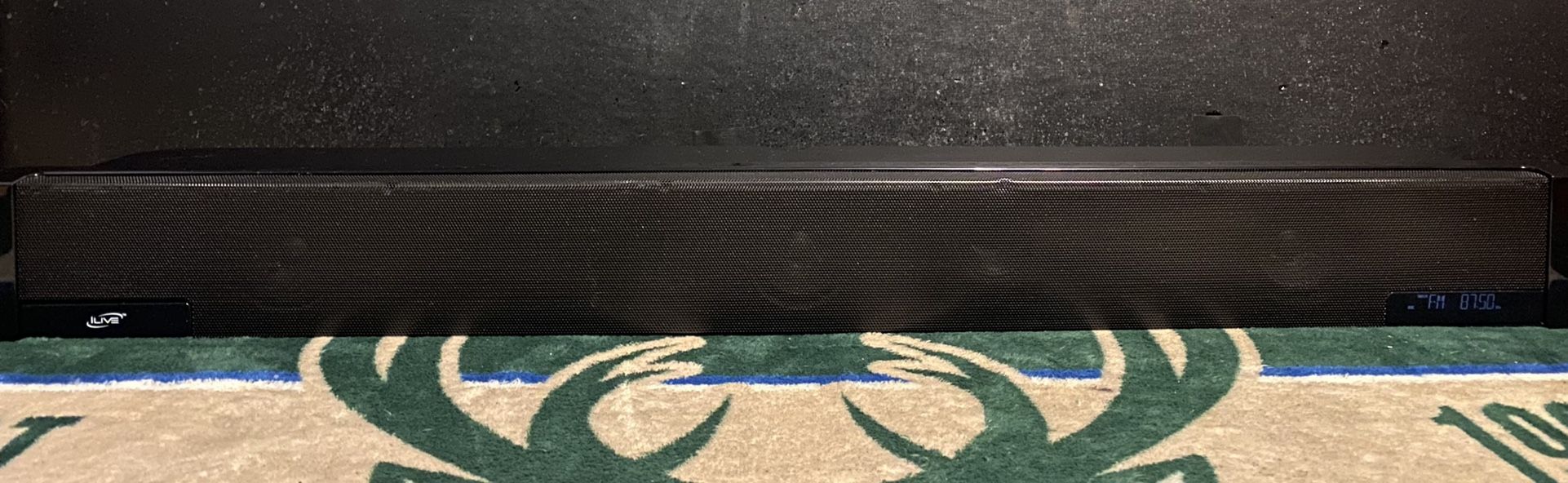 iLive IT209B 3.1 Channel Audio Speaker with Dock for iPod.