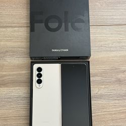 Samsung Galaxy Z Fold 4, Unlocked, Excellent Condition, Clean IMEI, Fully functional, Beige Color
