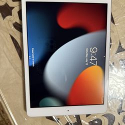 iPad 8th Generation (10.2, 2020, 32 GB)