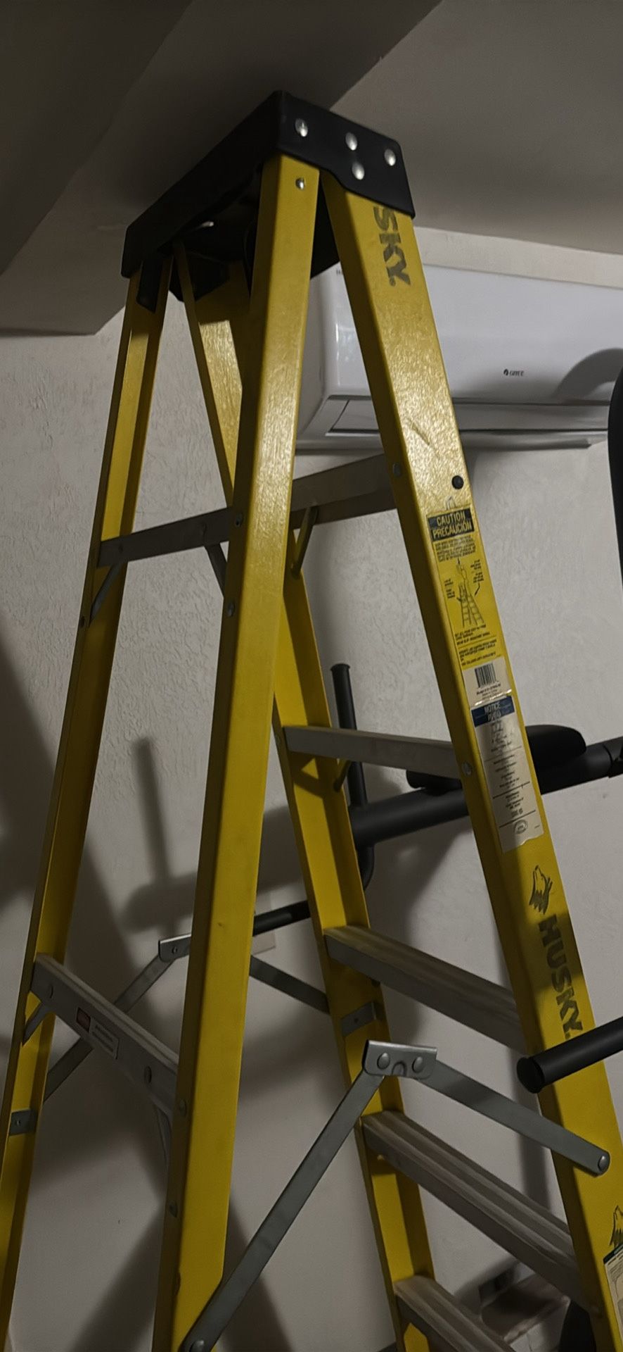 Husky Ladder 7 Feet 