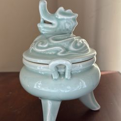 VTG Chinese Celadon Glazed Porcelain Incense Burner Tripod Legs