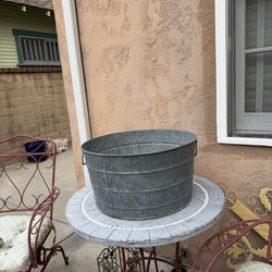 Vintage Galvanized Round Wash Tub with Handles