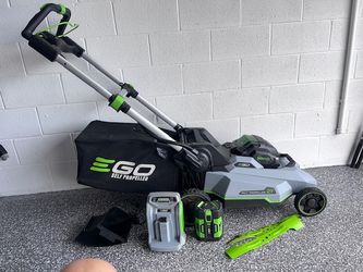 E-GO Select Cut 21"Self-propelled mower battery and Charger