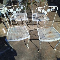 Woodard 1960's Vintage Iron Chairs With Free glass Table 