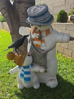 Large Snowman Pair Outdoor Garden Statue