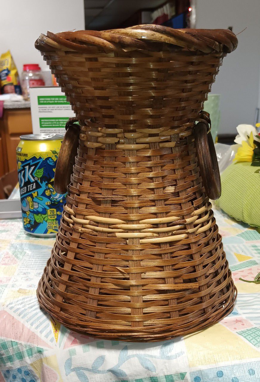 Basket Without Flowers And  Wall Hanger For Flowers