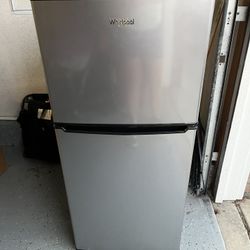 Whirlpool Mini Fridge 