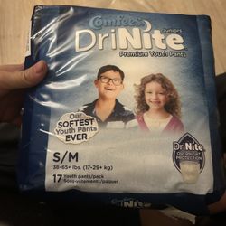 Pull Ups Size Medium 