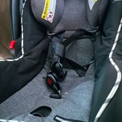 Car Seat. Good Condition