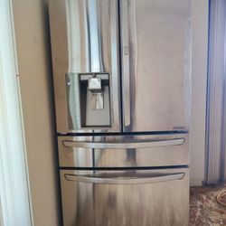 LG Refrigerator For Sale