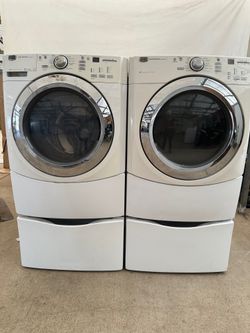 Maytag washer and gas dryer laundry set