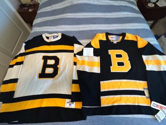 Boston Bruins home & road set