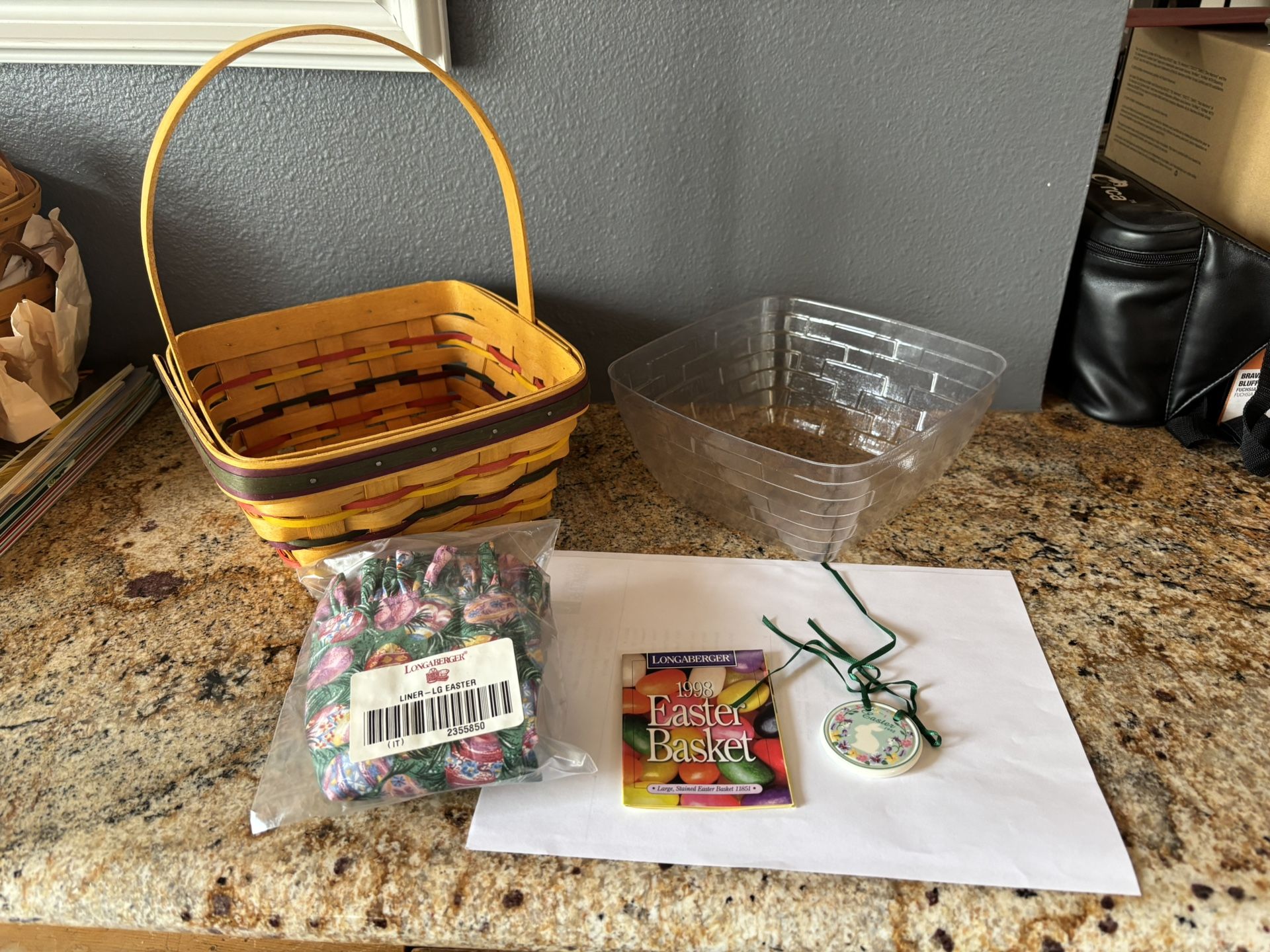 Longaberger Vintage Collectible NWT 1998 Easter Basket Combo Tie On