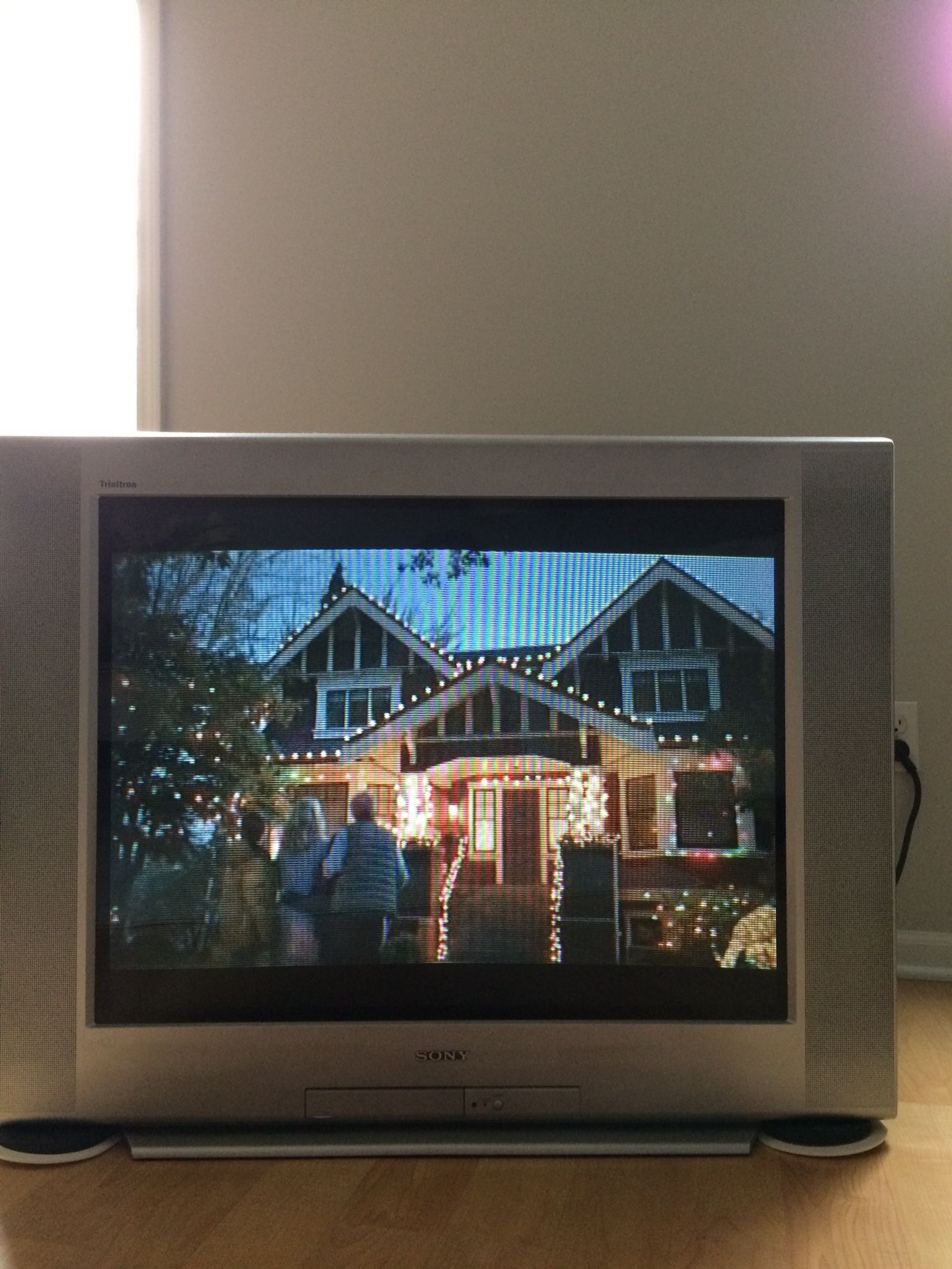 Sony Trinitron 36” Tube TV Model KV-36FS100