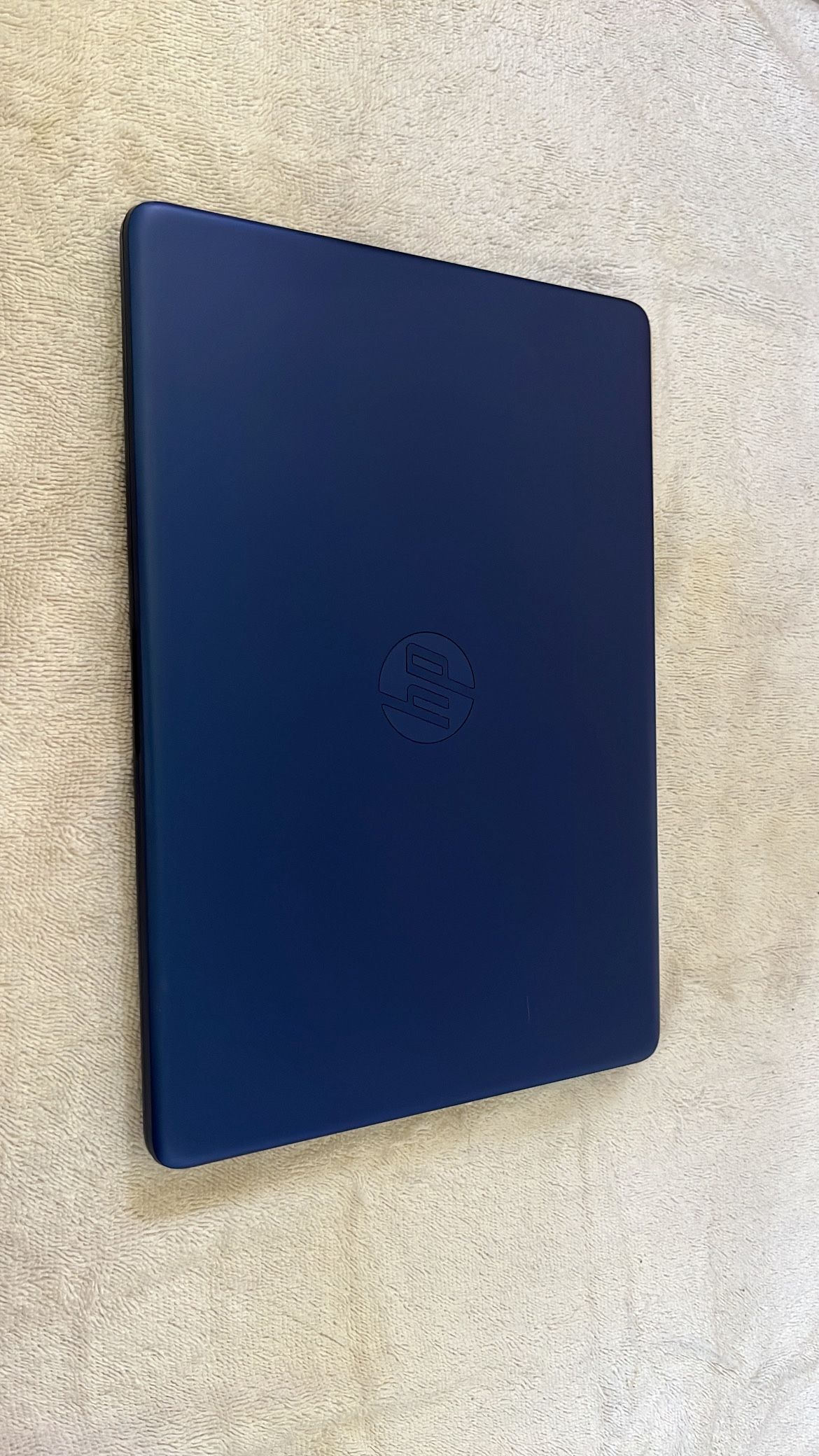 HP laptop, blue 