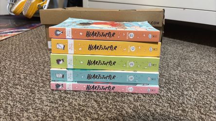 Heartstopper paper back graphic novels 1-5