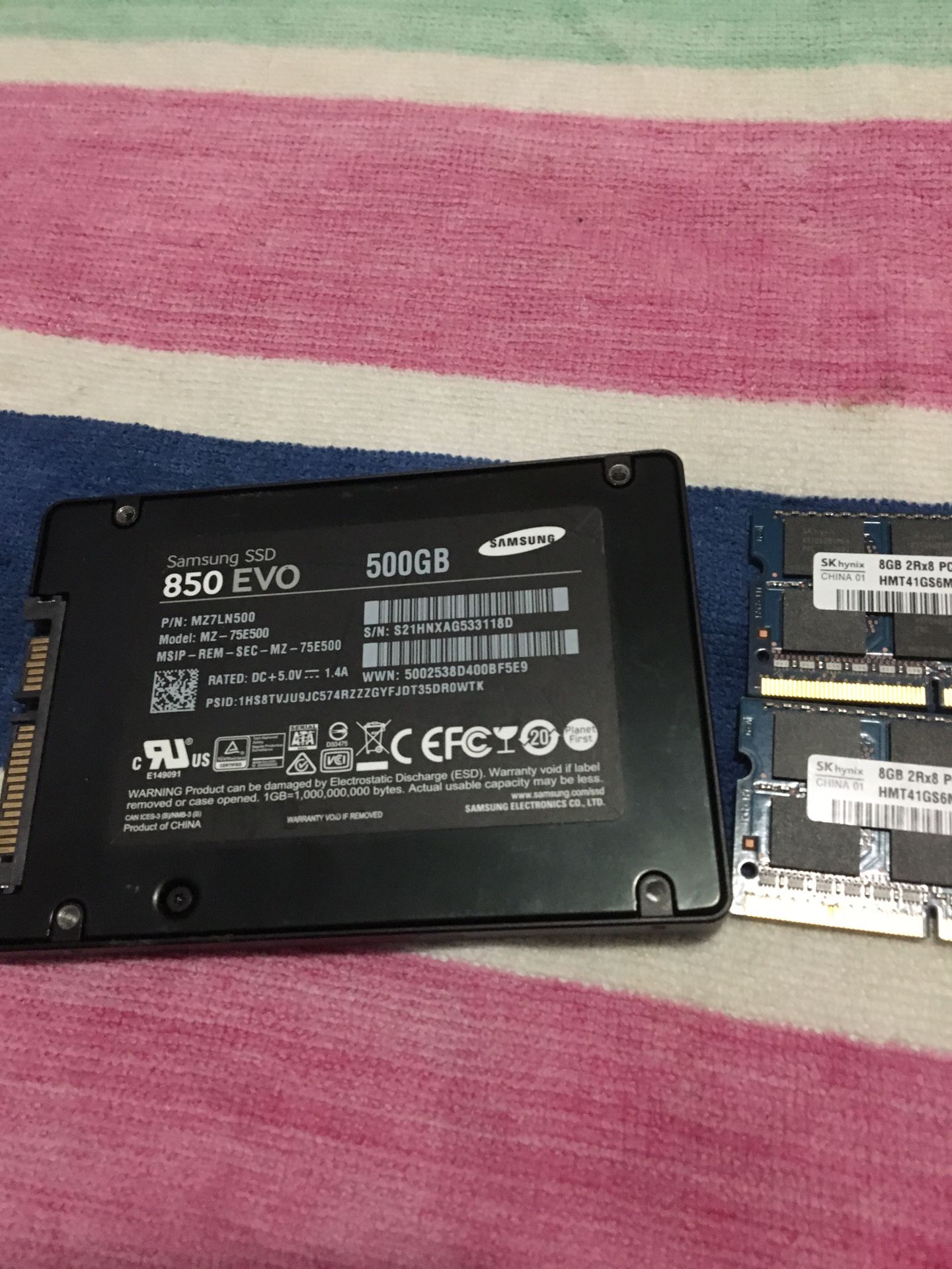 16 GB memory ram and 500 GB SSD Solid State hardrive for MacBook Pro