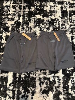 Essentials Shorts