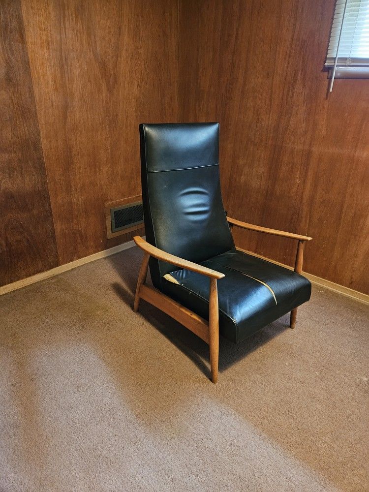 Milo Baughman Mid Century Recliner