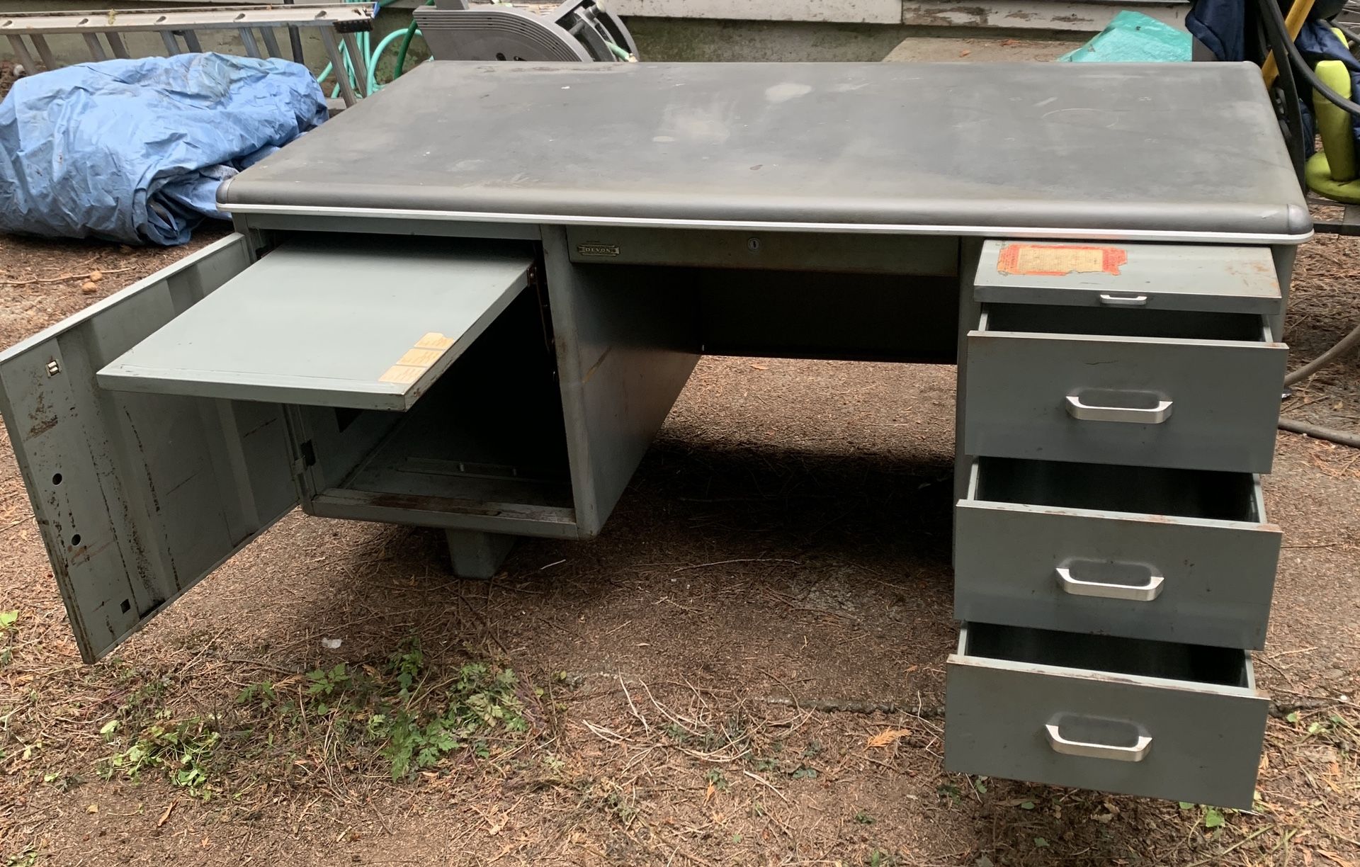 Vintage Tanker Desk With Rare Pop-up Typewriter Lift