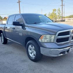 2016 RAM 1500 4X4 3.0L CLEAN TITLE 