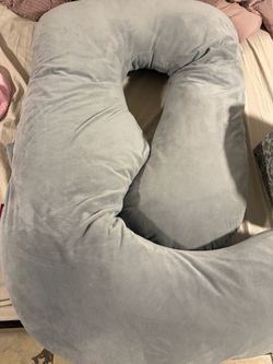 Pregnancy pillow